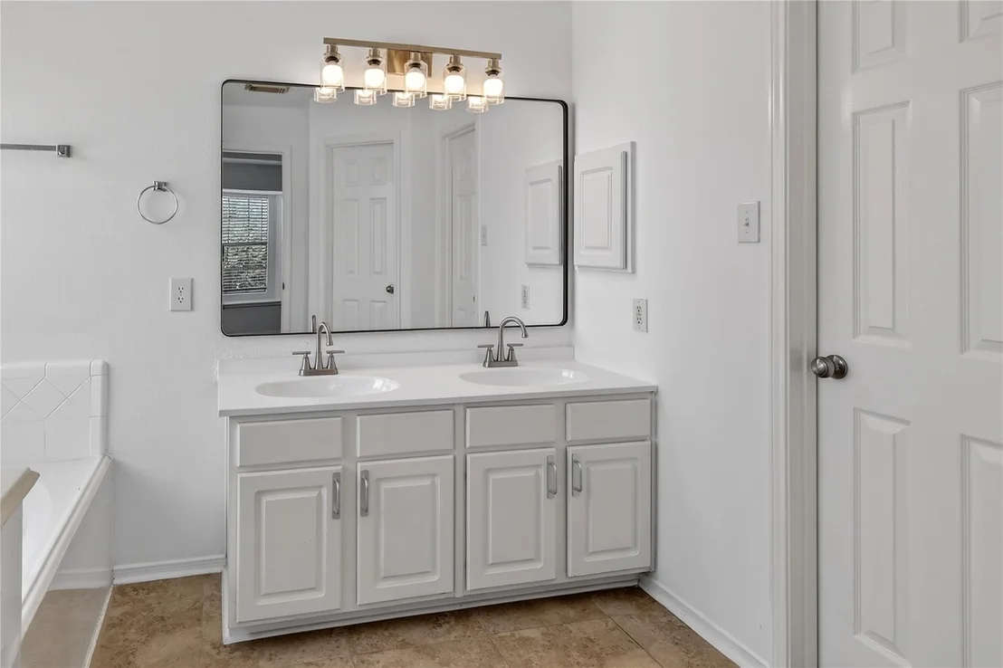 Photo of 19503 Juniper Vale Circle