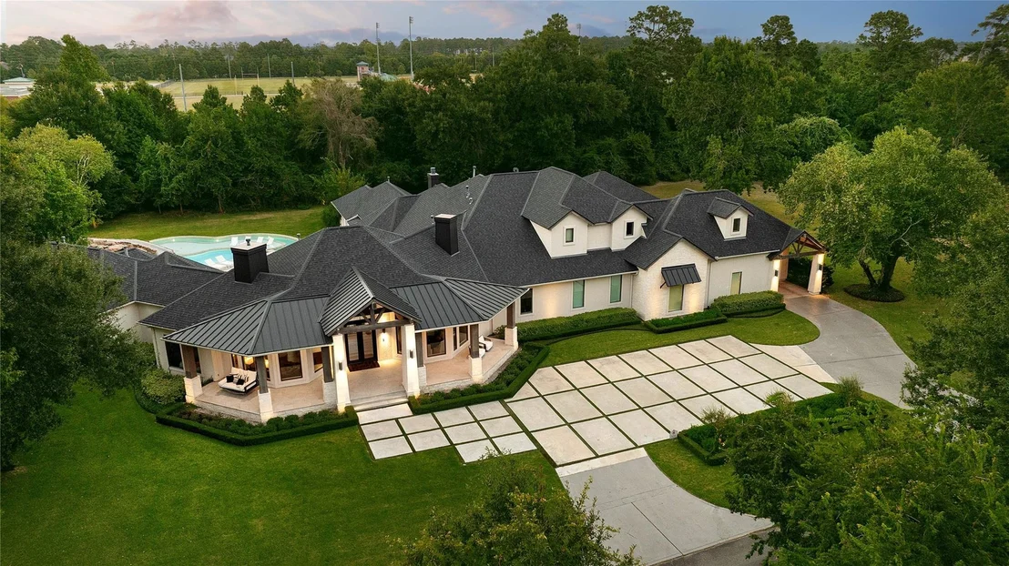 Photo of 25910 Haven Lake Drive