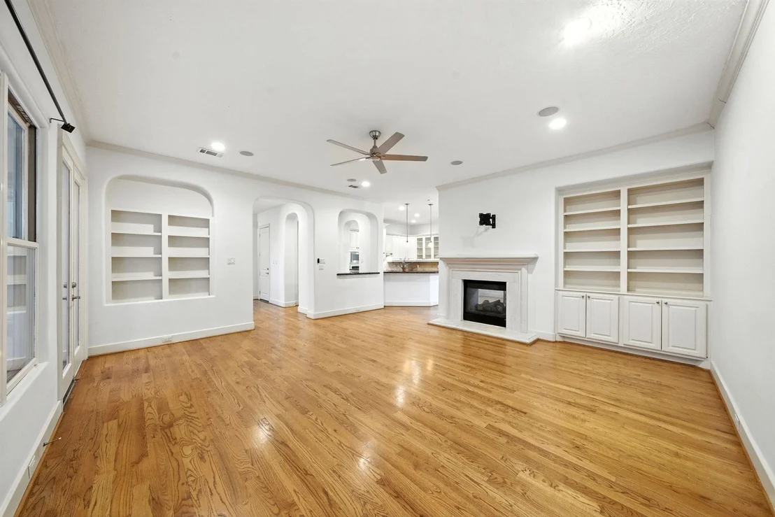Photo of 2714 Stuart Manor