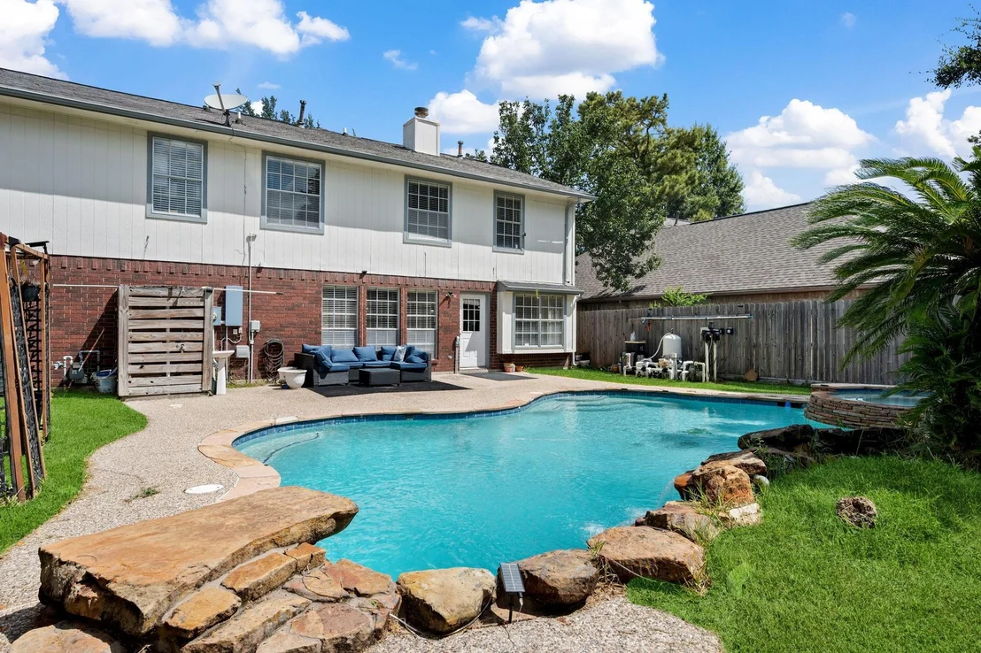 Photo of 7306 Oak Walk Drive