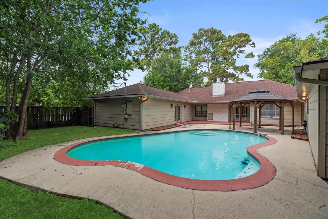 Photo of 5903 Echo Lake Lane
