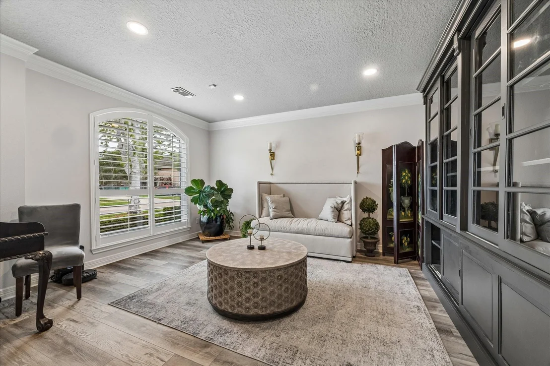 Photo of 2313 Augusta Drive