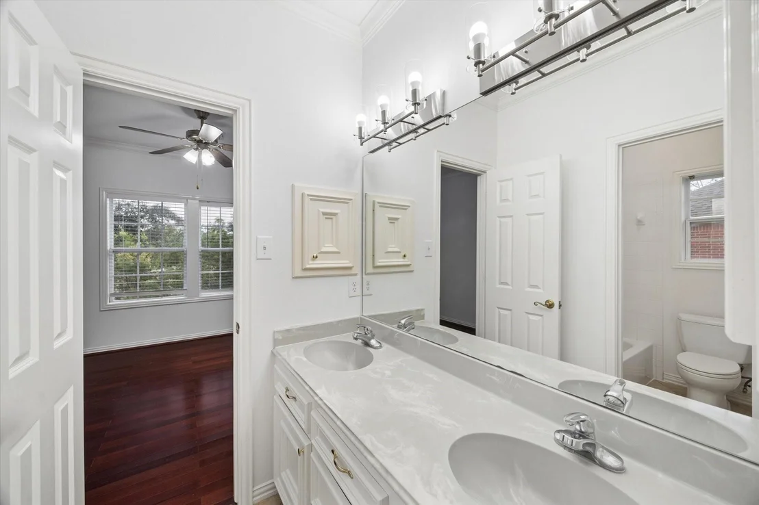 Photo of 4505 Mimosa Drive