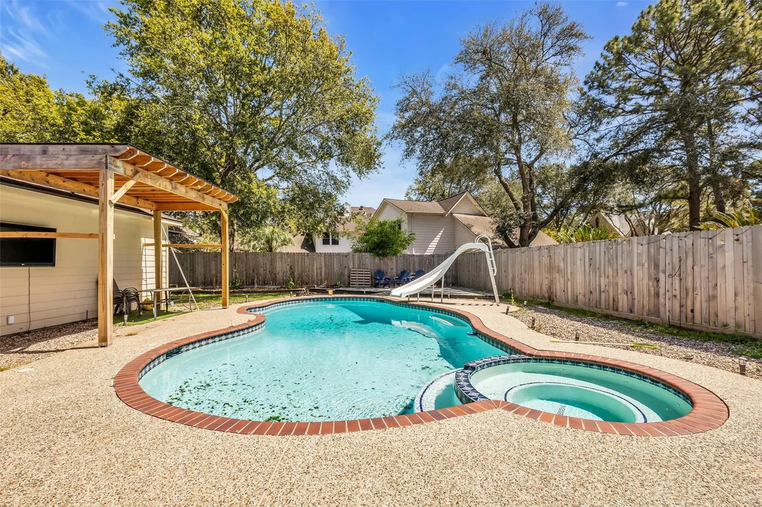 Photo of 5010 Tarnbrook Drive