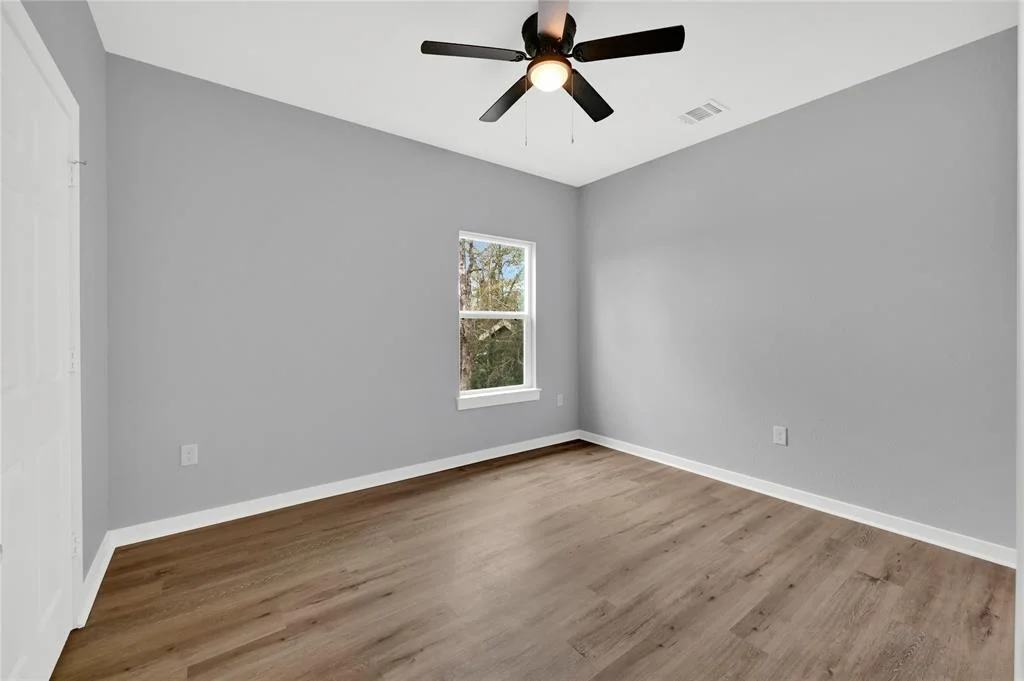 Photo of 16682 Meadowcroft