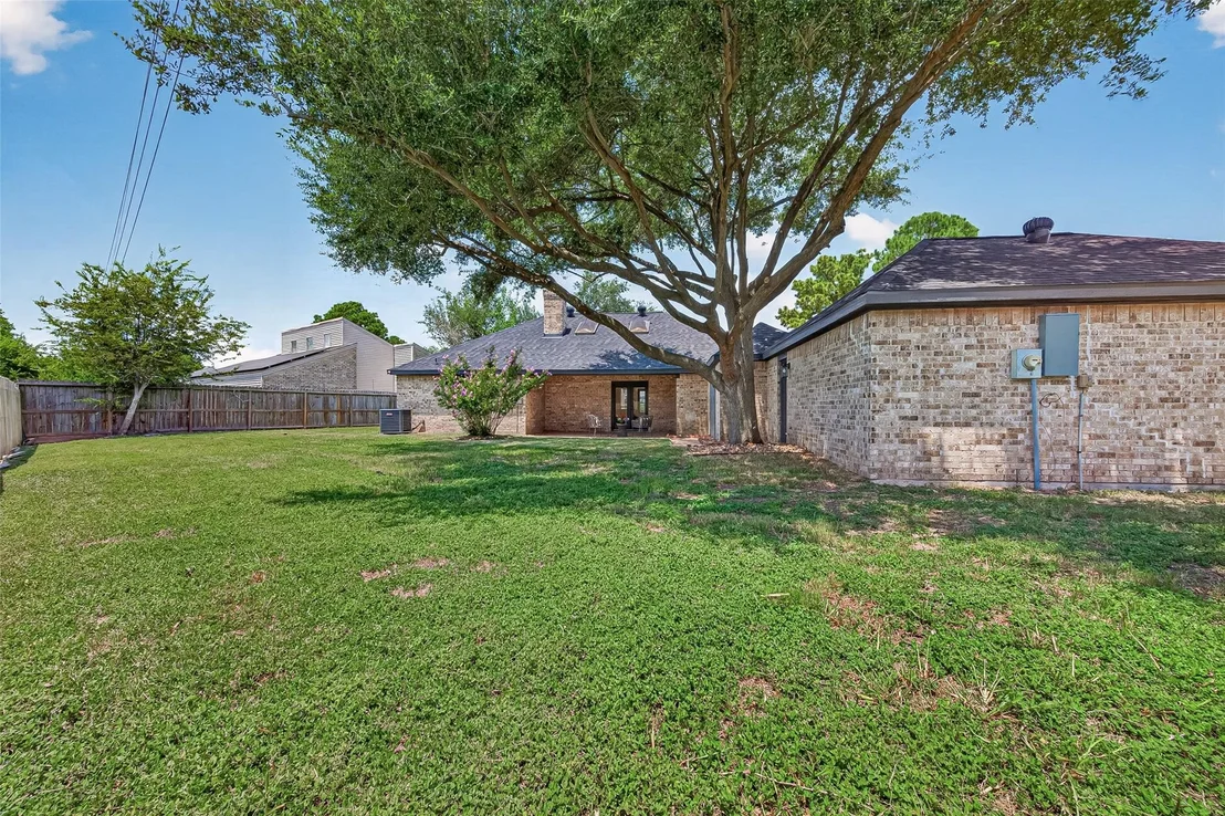 Photo of 15103 Plaza Libre Drive