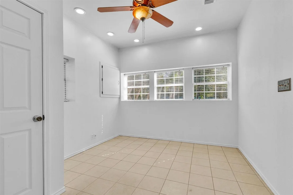 Photo of 17884 Nonesuch Road