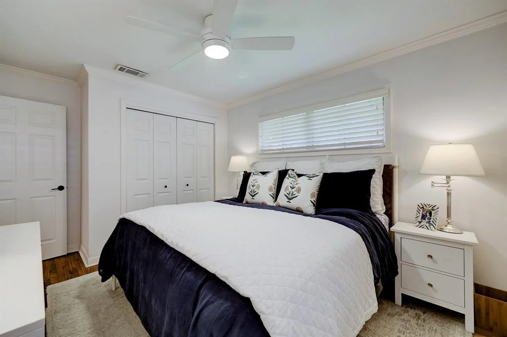 Photo of 2031 Chantilly Lane