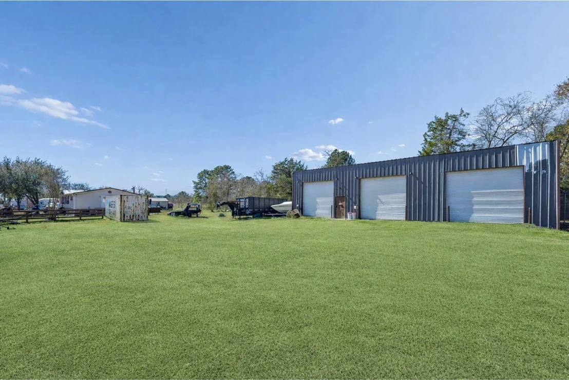 Photo of 21611 Parker Road