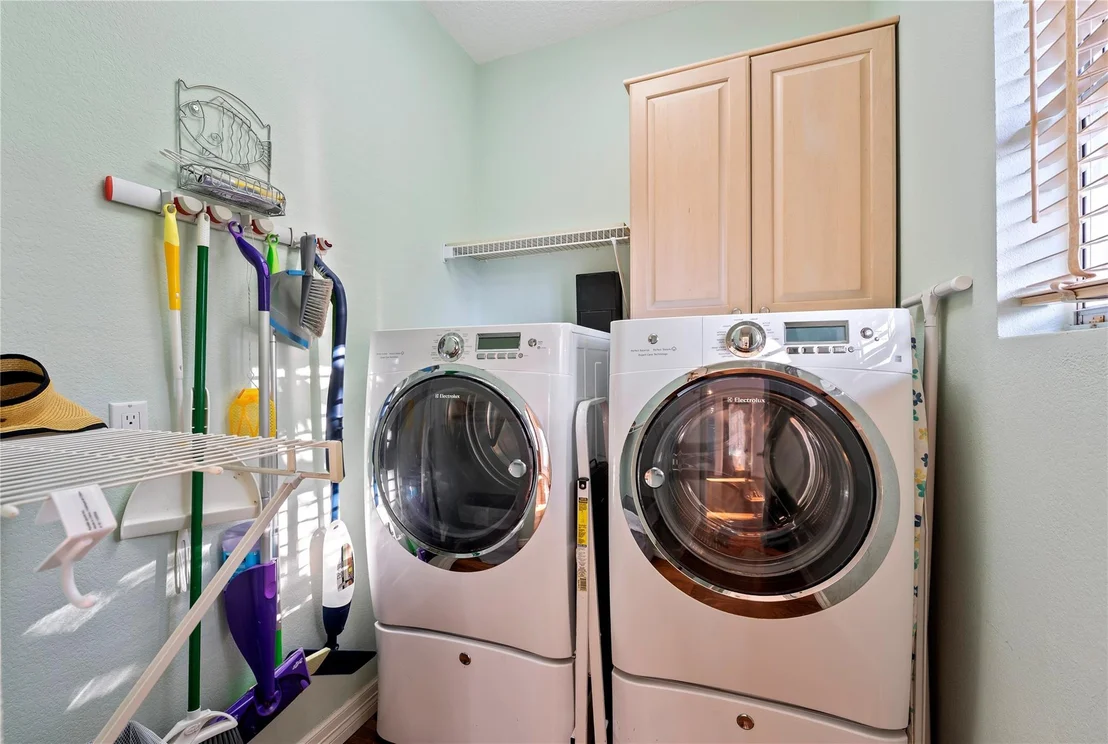 Photo of 5123 W Bayshore Drive