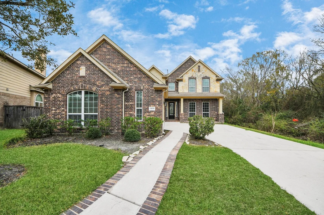 Photo of 18006 E Williams Bend Drive