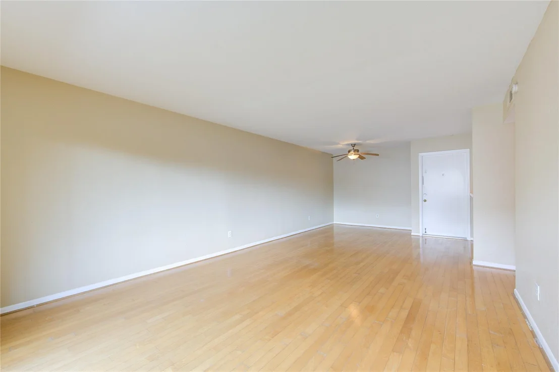 Photo of Unit 21 at 3055 Walnut Bend Lane