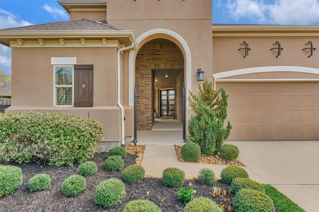 Photo of 7402 Bethpage Lane