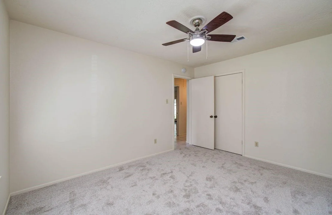 Photo of 7902 White Swan Drive