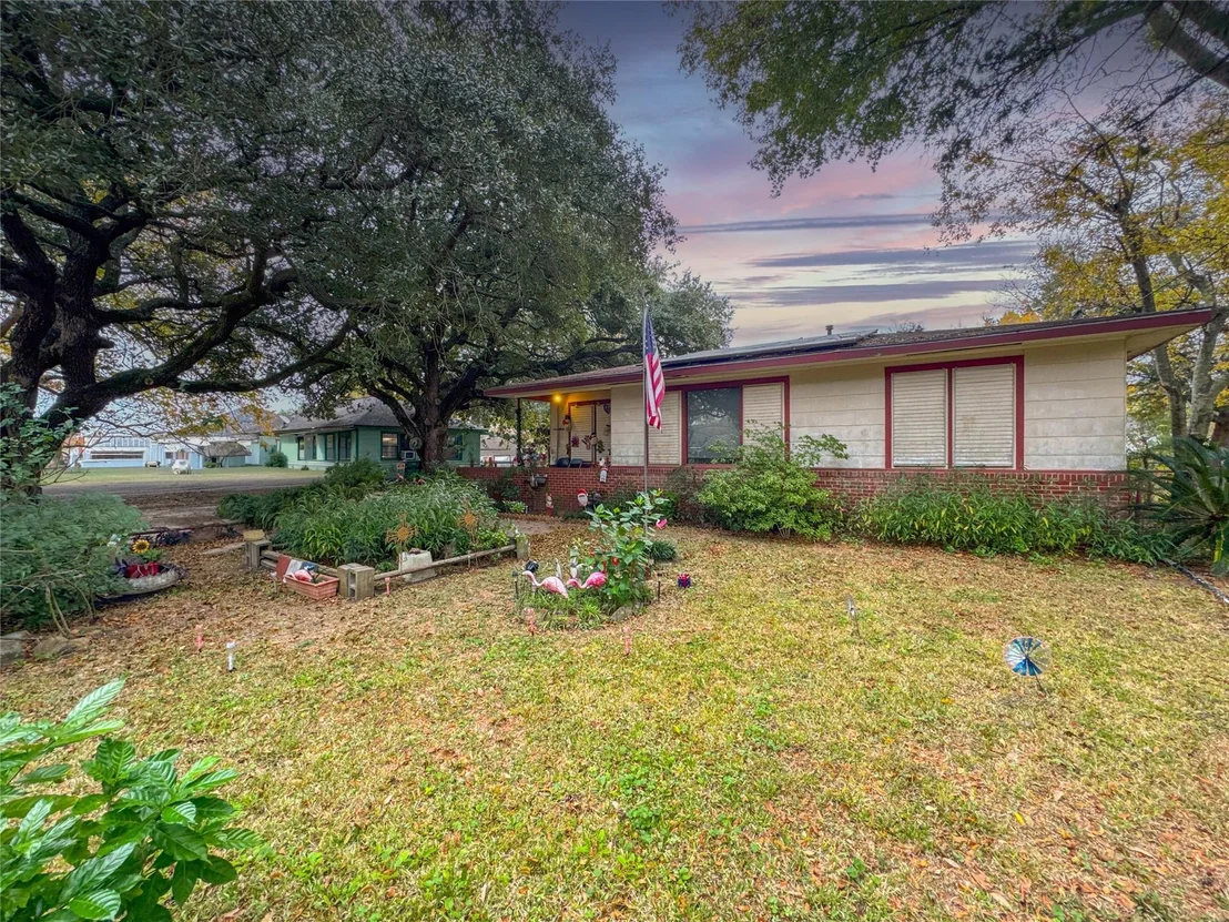 Photo of 821 Cypress Street