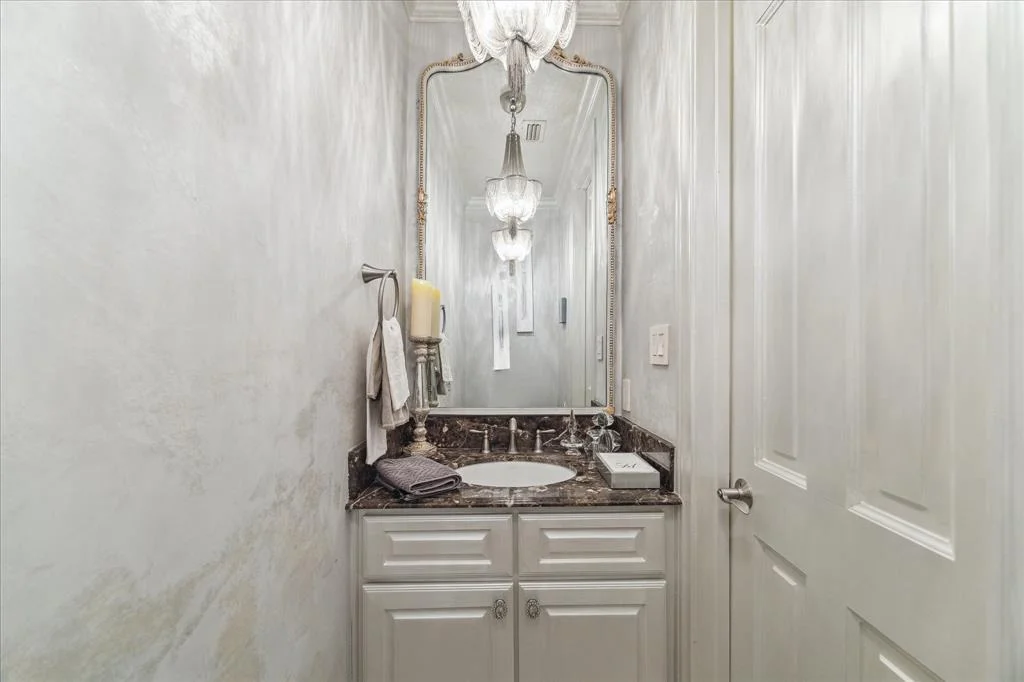 Photo of 11823 Legend Manor Drive
