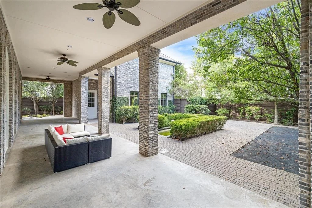 Photo of 5309 Cherokee Street