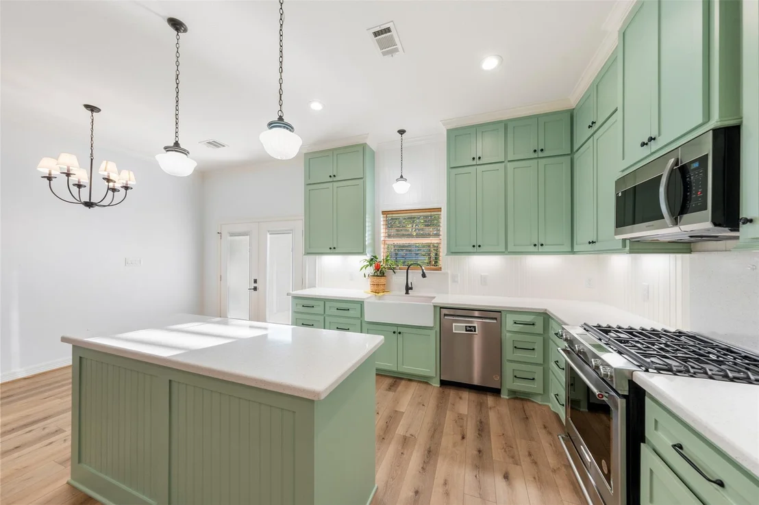 Photo of 140 Faulkner Avenue