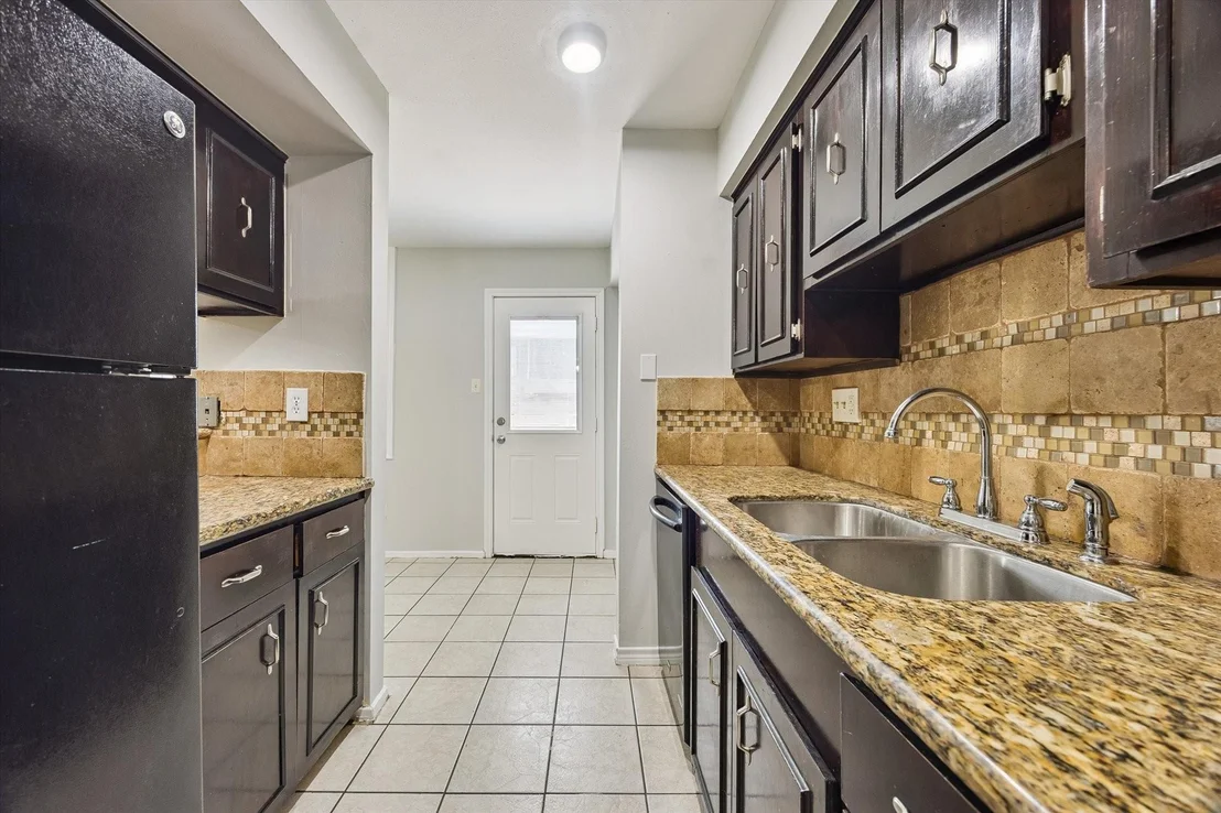 Photo of Unit 607 at 9303 Hammerly Boulevard