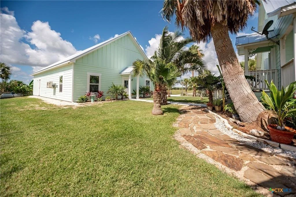 Photo of 24135 State Highway 172