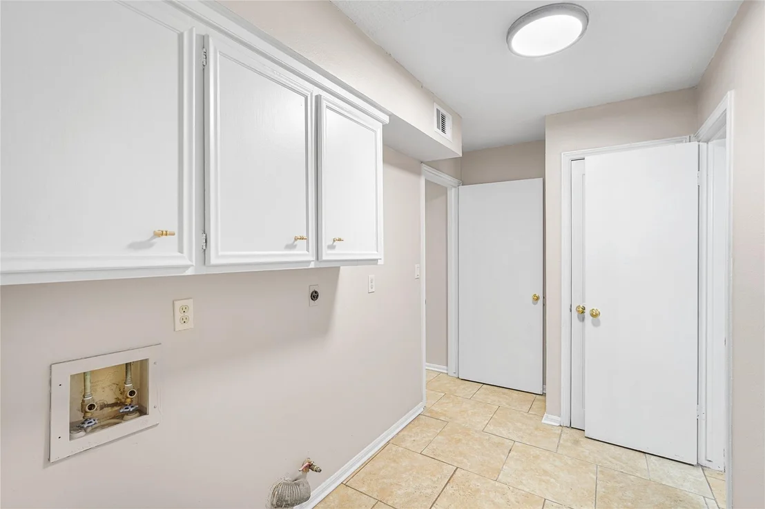 Photo of 15027 Walters Road