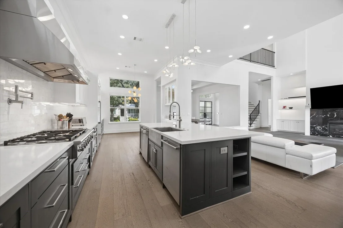 Photo of 4951 Valkeith Drive