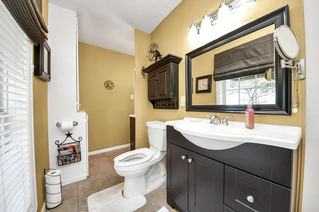 Photo of 15810 Merle Road