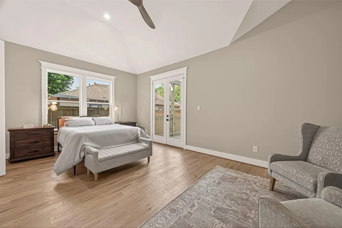 Photo of 301 Vincent Street