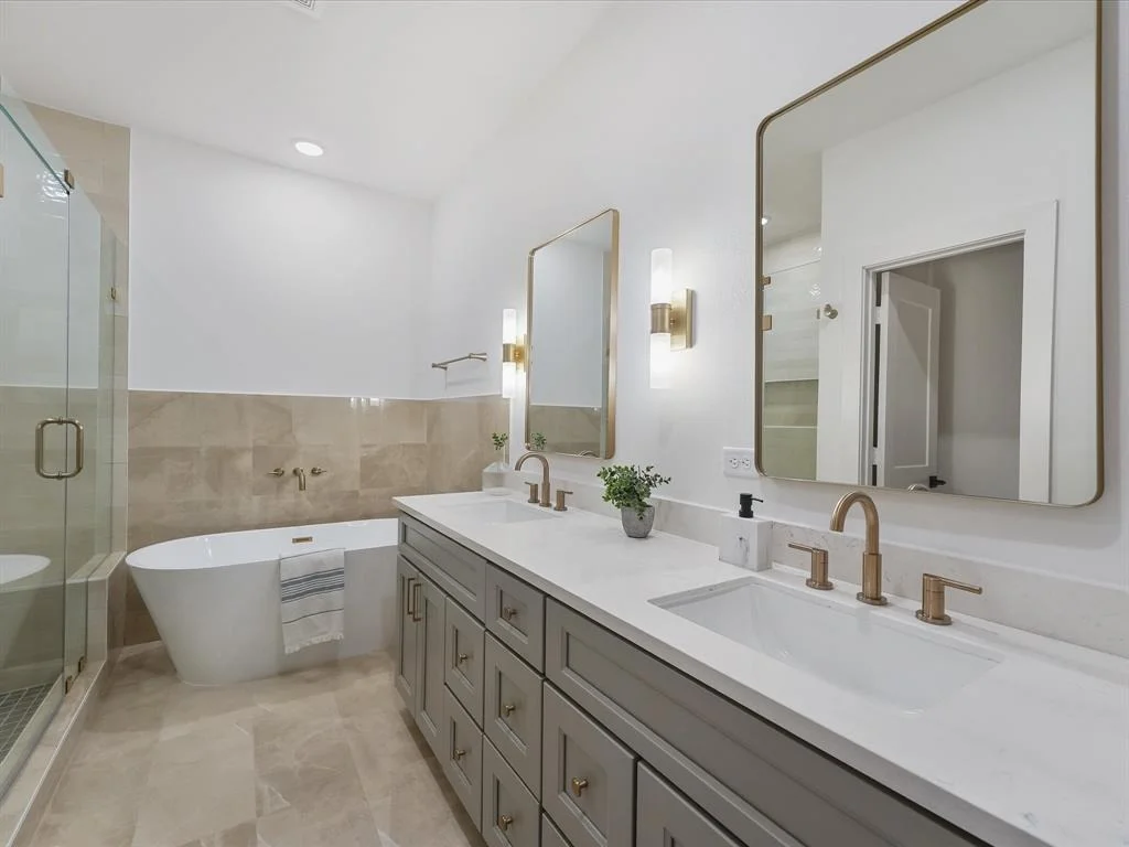 Photo of 5016 Golden Forest Drive