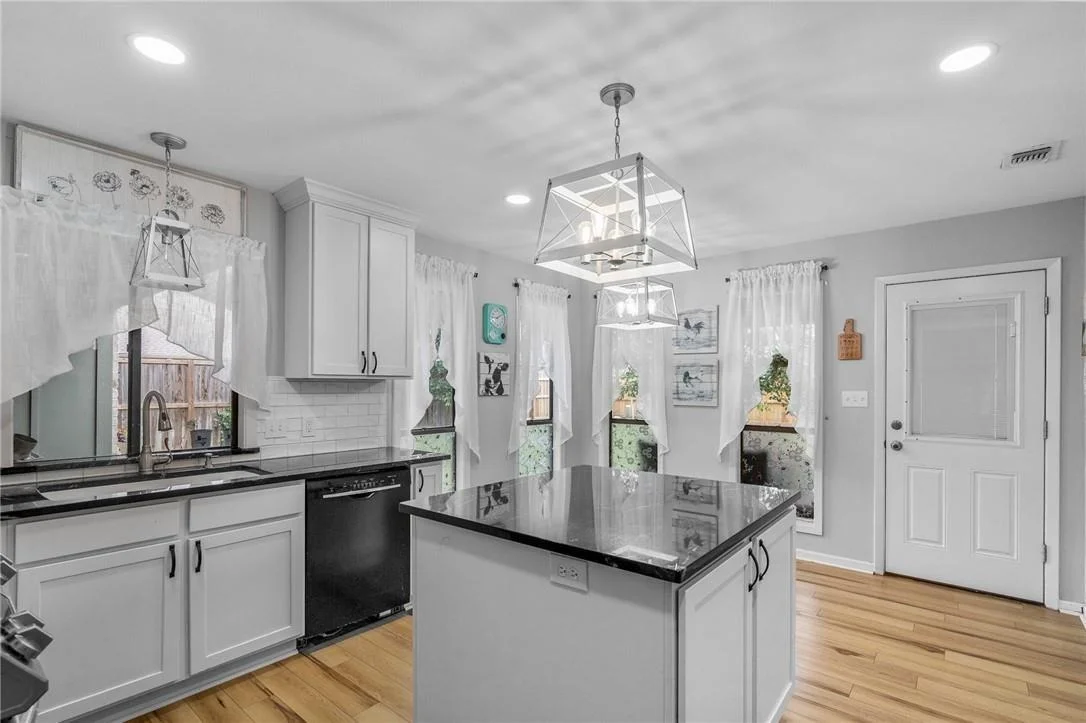 Photo of 602 Chimney Rock Drive