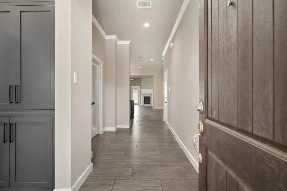Photo of 6318 Wolf Run Drive