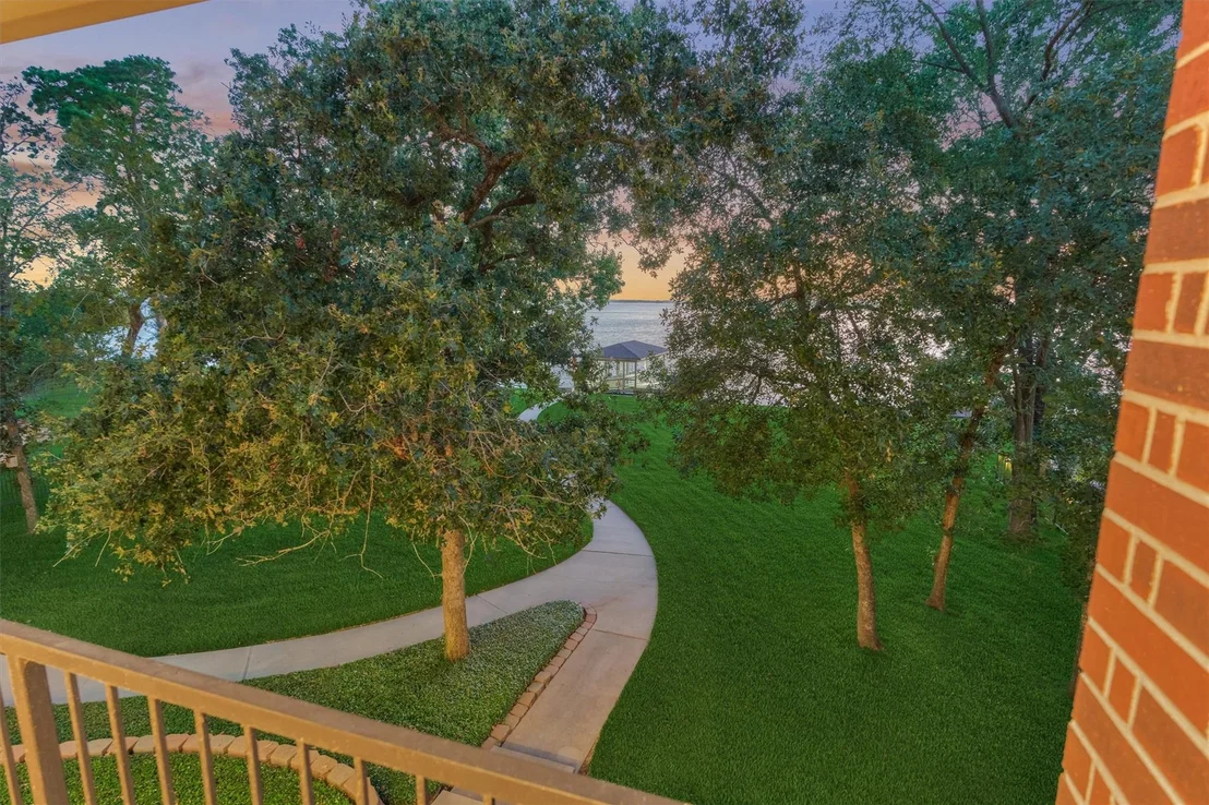 Photo of 9485 Escondido Drive