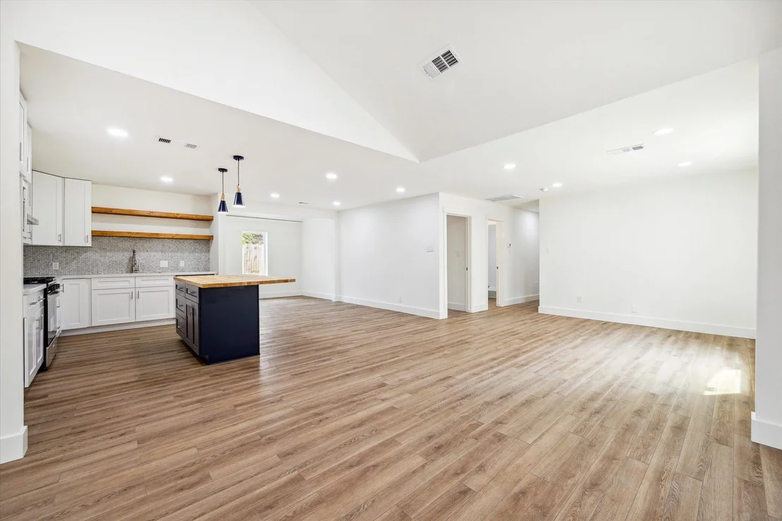 Photo of 9319 Carousel Lane