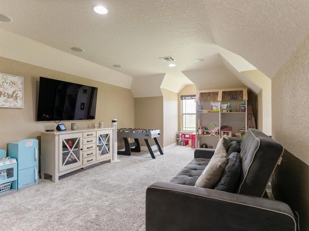 Photo of 44 Center Tree Drive