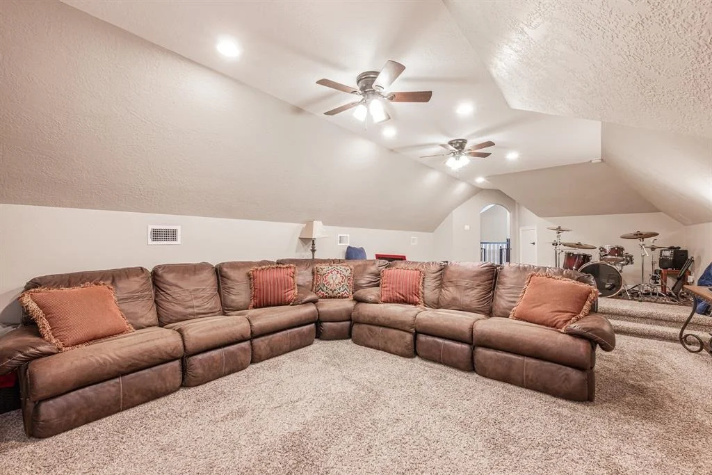 Photo of 23530 Powder Mill Drive