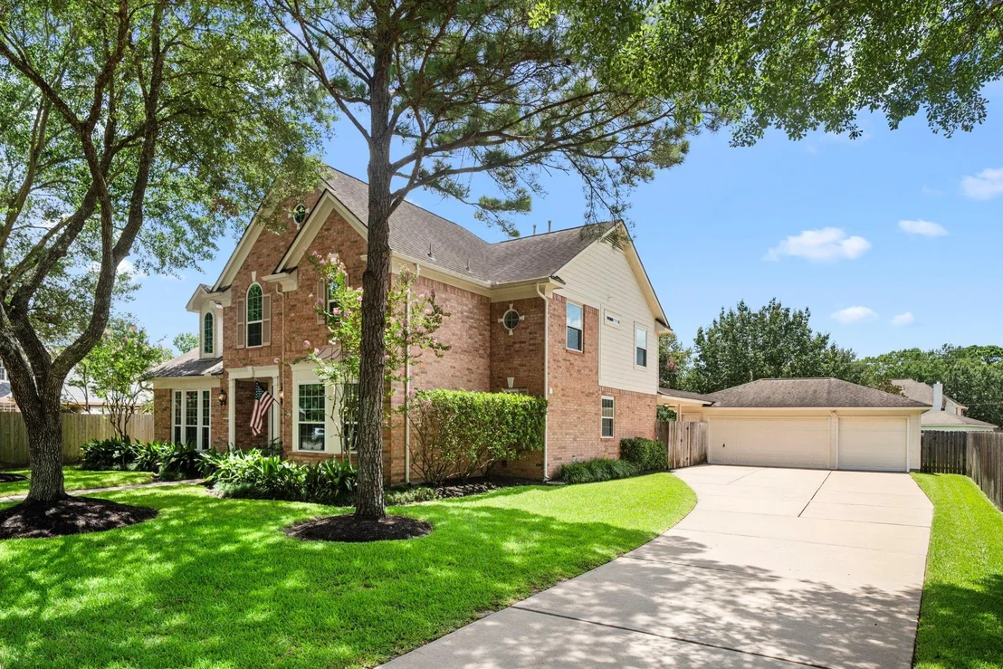Photo of 1922 Stormcroft Circle