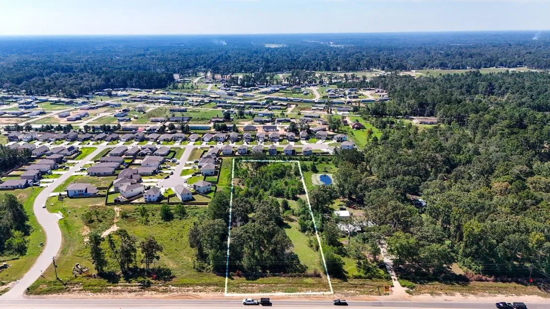 Photo of 17652 Hwy 105 E