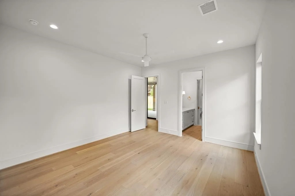 Photo of 1222 Glourie Drive
