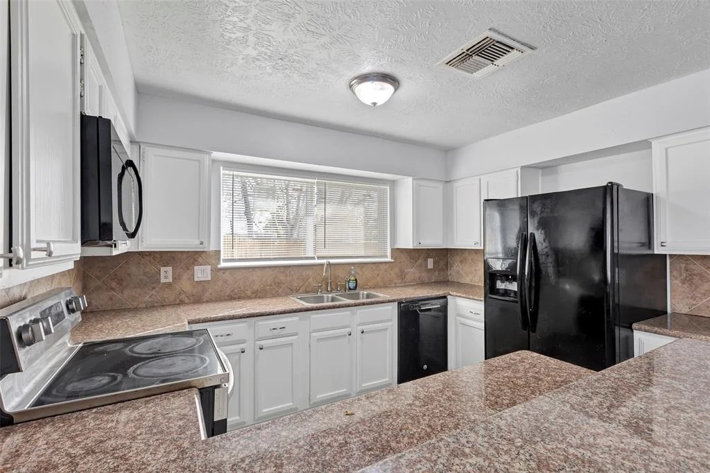 Photo of 1602 Evesham Drive