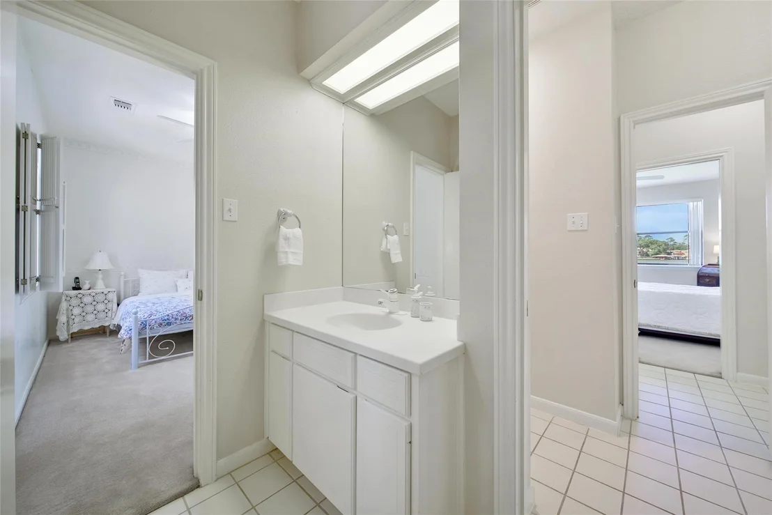 Photo of 142 Lakeside Drive