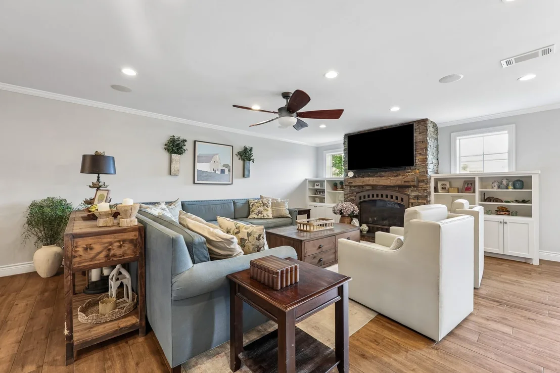 Photo of 4517 Mimosa Drive
