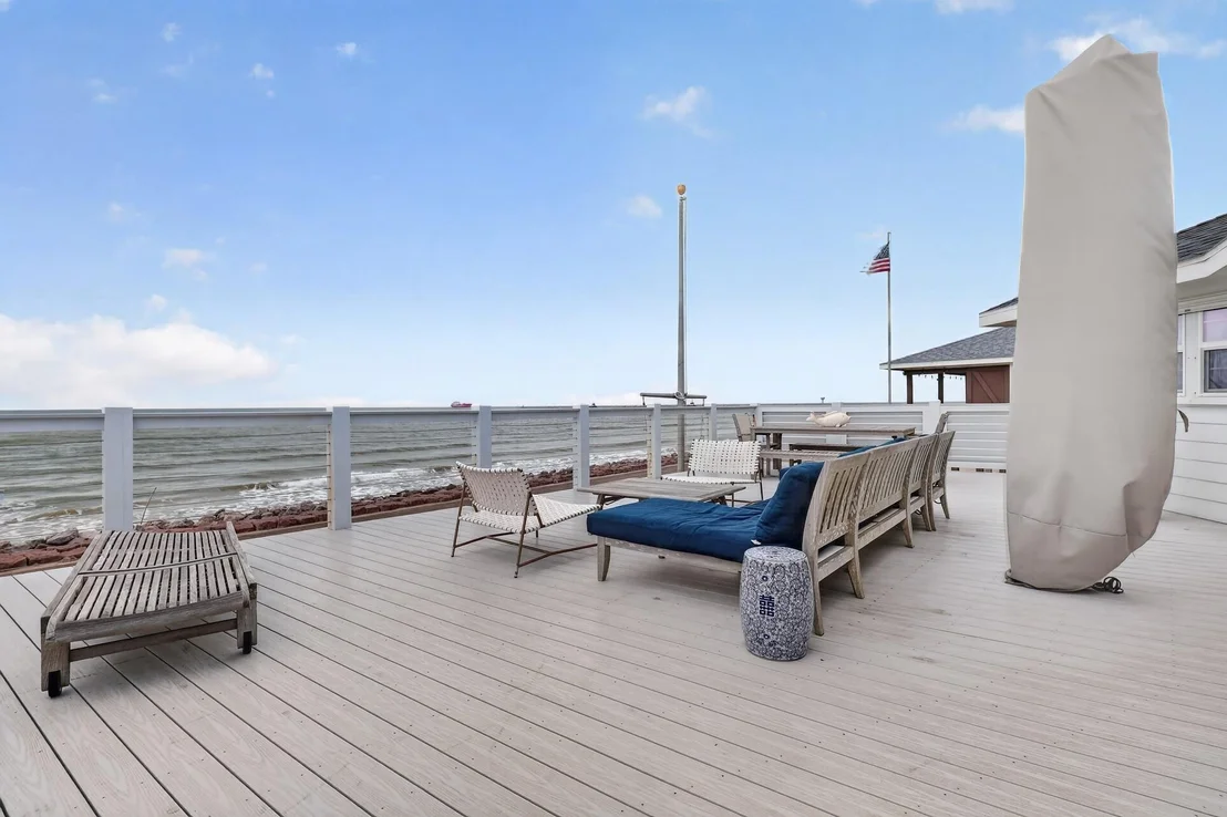 Photo of 914 Beach Drive