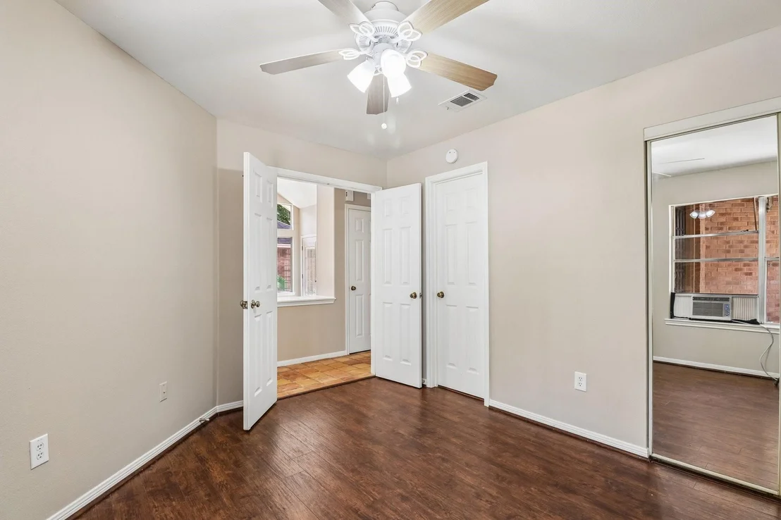 Photo of 26 Cedar Chase Place