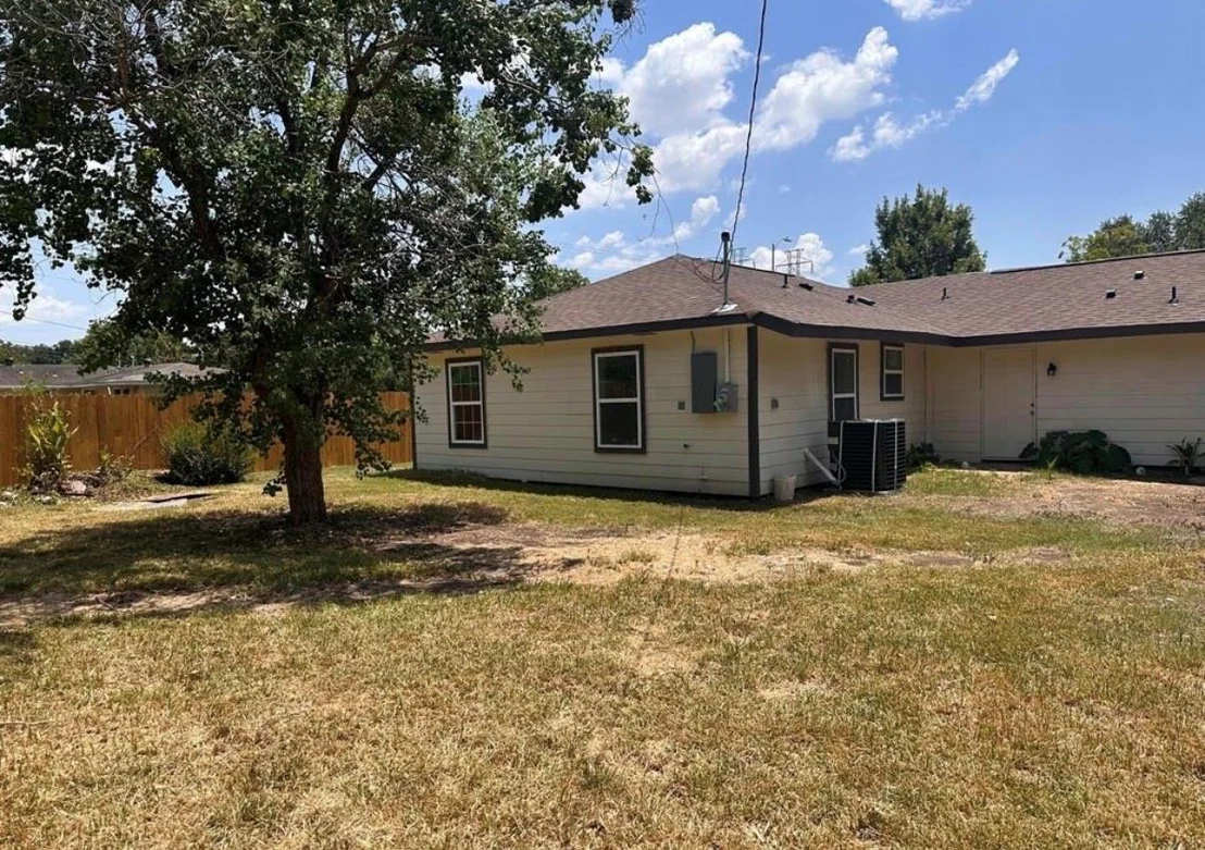 Photo of 6059 Doulton Drive