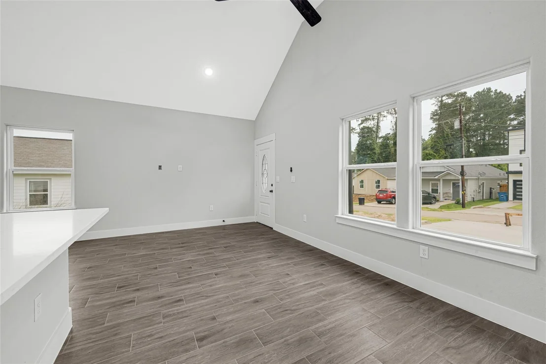Photo of 16939 Balmoral