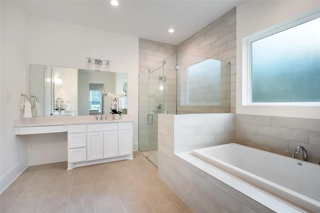Photo of 136 Grand View