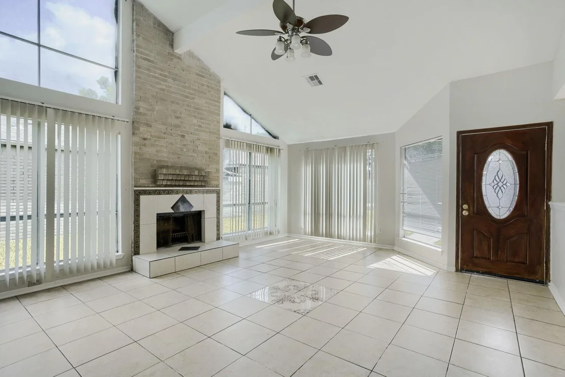 Photo of 12410 Sungate Lane