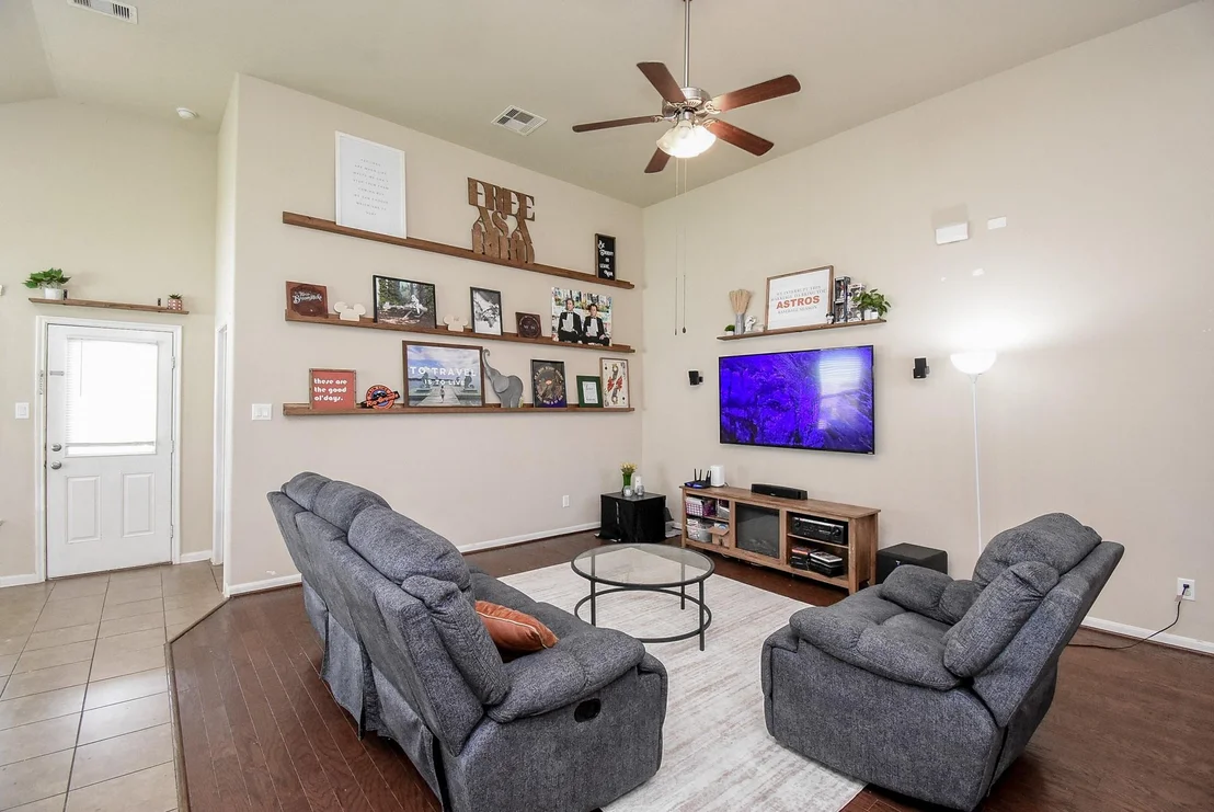 Photo of 8610 Sweet Pasture Drive