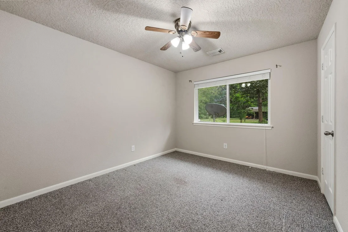 Photo of 27974 Southland Drive