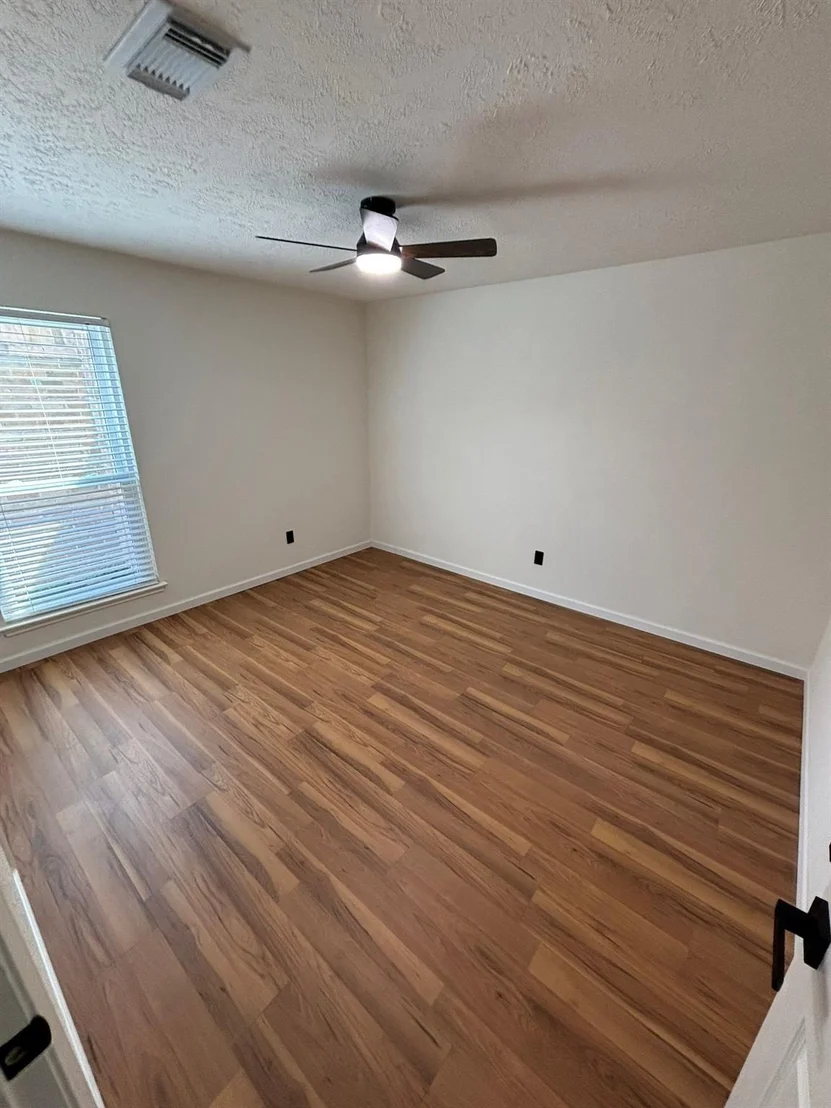 Photo of 1018 White Sands Road